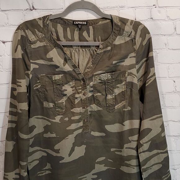 Express green camoflage chambray tunic - Picture 2 of 9